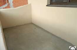 3 camere, 68 mp, decomandat, terasa 7 mp, gradina 80 mp, zona Florilor!