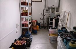 Apartament 7 camere, 2 bai, 145 mp, terasa 75 mp, boxa, parcare, zona Stejarului!