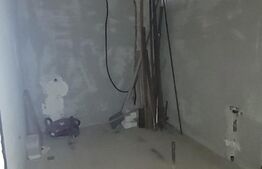 Apartament semifinisat, 4 camere, 85+75mp, zona Stejarului