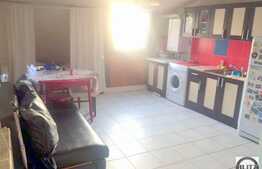 2 camere, 60 mp, imobil tip casa, acces la gradina, zona UMF