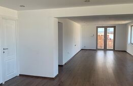 Casa deosebita, 4 camere, 191mp, Sanpetru