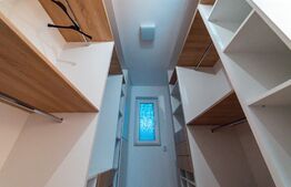 Apartament 2 camere, 63mp, etaj intermediar, terasa cu view superb, zona Vivo