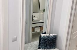 Apartament cu 3 camere, 79 mp, etaj intermediar, zona Vivo