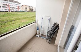 Apartament lux, 3 camere, 62mp, cu parcare si boxa, zona Porii