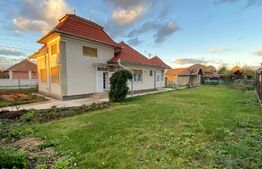 Casa in zona centrala, 115 mp utili, 700 mp teren, Campia Turzii