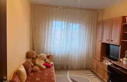 Apartament 4 camere, 72 mp, parcare, zona Kaufland