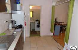 1 camera, 35 mp, parcare in curte, imobil tip casa, zona UMF!