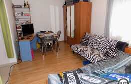 1 camera, 35 mp, parcare in curte, imobil tip casa, zona UMF!