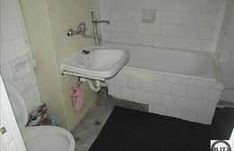 2 camere, 48 mp utili, decomandat, 2 balcoane, zona strazii Donath!