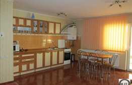 2 camere, 50 mp, balcon 10 mp, zona strazii Eroilor!