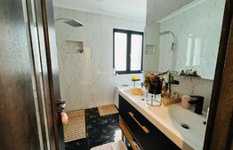 Casa unicata, 3 camere, 200 mp, terasa acoperita, curte de 1000 mp, Buna Ziua
