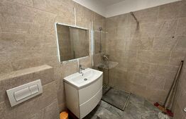 Apartament 3 camere, 71mp, parcare,  zona Vivo 