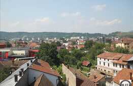 O camera, 44 mp, Central, superfinisat!