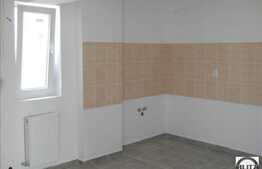 O camera, 44 mp, Central, superfinisat!