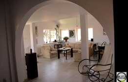 Apartament cu 3 camere, 115 mp, mobilat modern, terasa, 21 mp, zona strazii Emil Racovita!