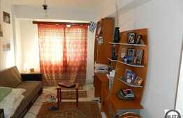 Apartament 3 camere, 74 mp, 2 balcoane, etaj intermediar, zona Piata Cipariu