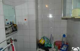 Apartament 3 camere, 74 mp, 2 balcoane, etaj intermediar, zona Piata Cipariu