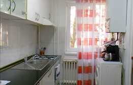 3 camere, 64 mp, decomandat, boxa, balcon, zona strazii Primaverii