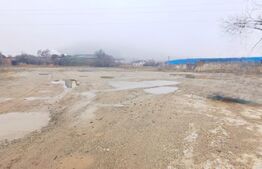 Teren industrial cu suprafata de 17851mp, cu hale si cladire administrativa ,in Dej