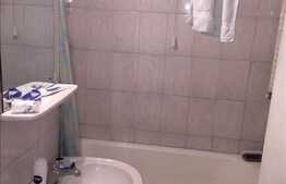 2 camere, decomandat, 54 mp, 2 balcoane inchise, boxa, zona strazii Brancusi!