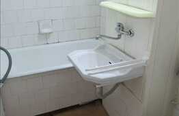 Garsoniera 28 mp, balcon, zona Grigore Alexandrescu, etaj intermediar