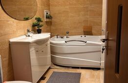 Apartament 3 camere, 68 mp, cu parcare, Floresti, zona Eroilor 