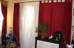 Vanzare apartament decomandat, 2 camere, 49 mp, A.C.