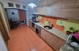 Apartament 3 camere, decomandat, 60mp, parcare inclusa, zona strazii Eroilor