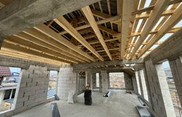 Casa individuala, 4 camere,136mp, teren 700mp, garaj 21mp, intrare Chinteni