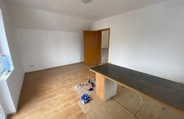 Spatiu de birou, 150 mp, 5 camere, 2 bai, parcare, zona Moților