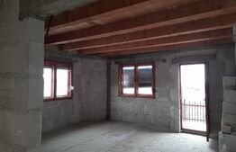 2 CASE DE VÂNZARE în municipiul SĂCELE 