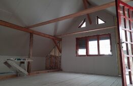 2 CASE DE VÂNZARE în municipiul SĂCELE 