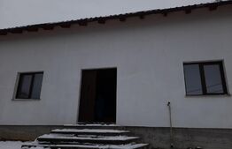 2 CASE DE VÂNZARE în municipiul SĂCELE 