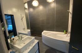 Apartament de 3 camere, decomandat, 121 mp, zona Piata Unirii