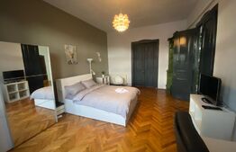 Apartament de 3 camere, decomandat, 121 mp, zona Piata Unirii