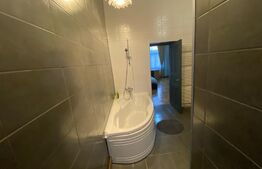 Apartament de 3 camere, decomandat, 121 mp, zona Piata Unirii