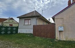Casă 3 camere, 868 mp teren, Tărlungeni - Purcăreni