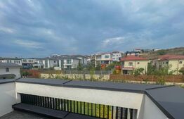 Ansamblu de case lux,120 mp, Iris