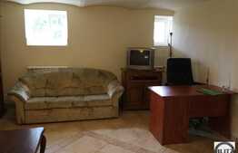 2 camere, 54 mp, semidecomandat, demisol inalt, zona strazii Brasov!