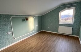 Apartament cu 3 camere, semidecomandate, 70 mp, zona Vivo