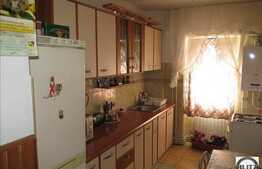 3 camere, 68 mp, decomandat, balcon, boxa la subsol, zona strazii Fabricii!