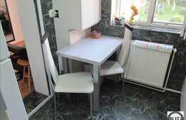 3 camere, 70 mp , garaj, boxa la subsol, 2 parcari, zona strazii Bucium!