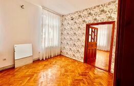 Investiție! Apartament 4 camere, 2 băi, 2 parcări, 2 beciuri Ultracentral