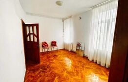 Investiție! Apartament 4 camere, 2 băi, 2 parcări, 2 beciuri Ultracentral