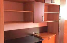 Apartament 3 camere, 60 mp, mobilat dragut, parcare, zona Alverna!