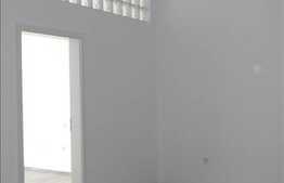 3 camere, 75 mp utili, terasa, parcare, boxa, zona strazii Eroilor.