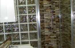 3 camere, 75 mp utili, terasa, parcare, boxa, zona strazii Eroilor.