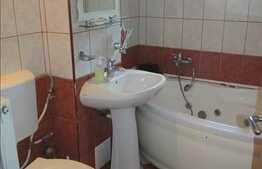 4 camere, 86 mp, 2 balcoane, boxa, zona strazii Mehedinti