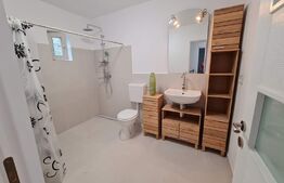 Duplex renovat cu 4 camere, 108 mp utili, garaj, 120 mp de teren, zona Tauti