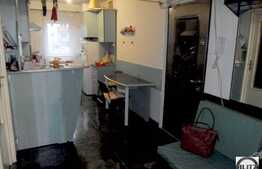 Apartament de vanzare cu 1 camera, decomandat si finisat nou